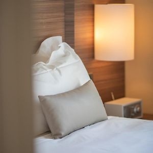 Standard Zimmer mit Kingsize-Bett